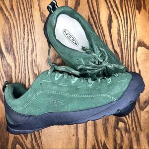Keen Sneakers in perfect condition